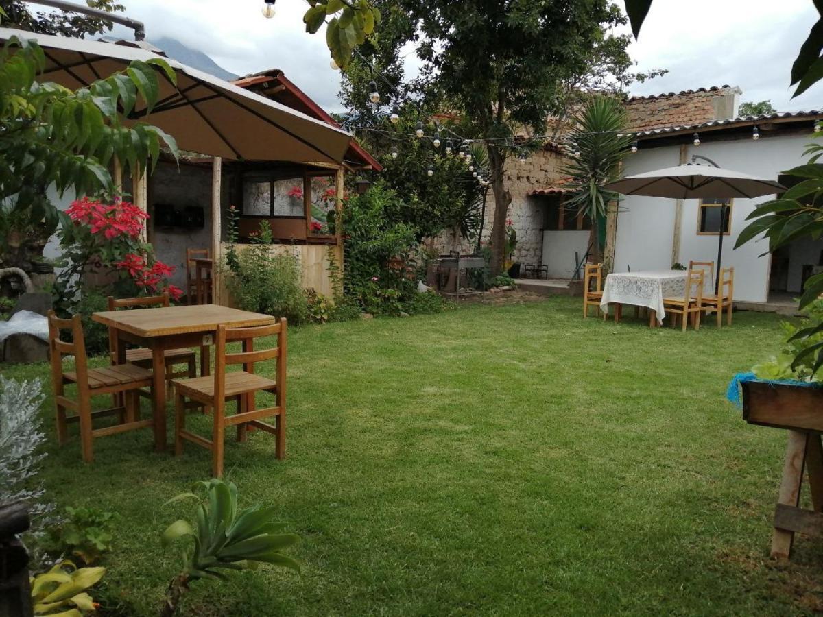 Hostal Dulzura Caraz Exterior photo