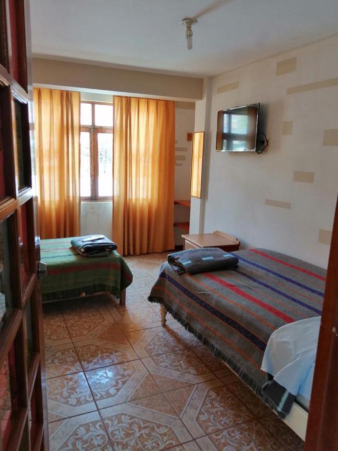 Hostal Dulzura Caraz Exterior photo